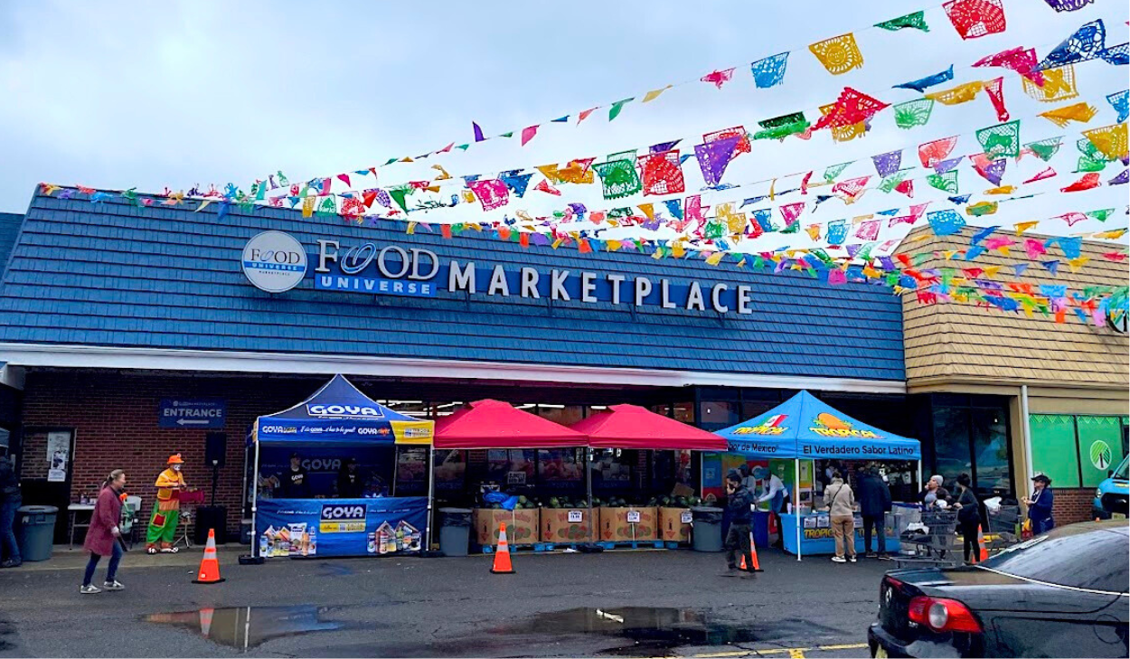Food Universe Marketplace Opens at Regency's Van Houten Plaza in